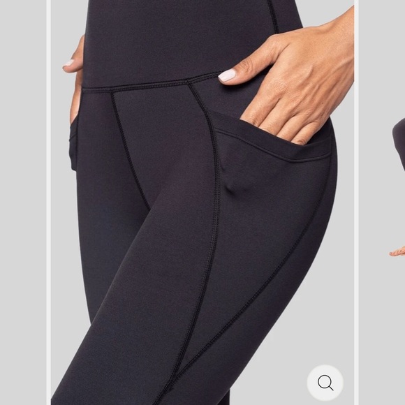 NWOT Vie Active 7/8 Black Legging - Picture 2 of 9